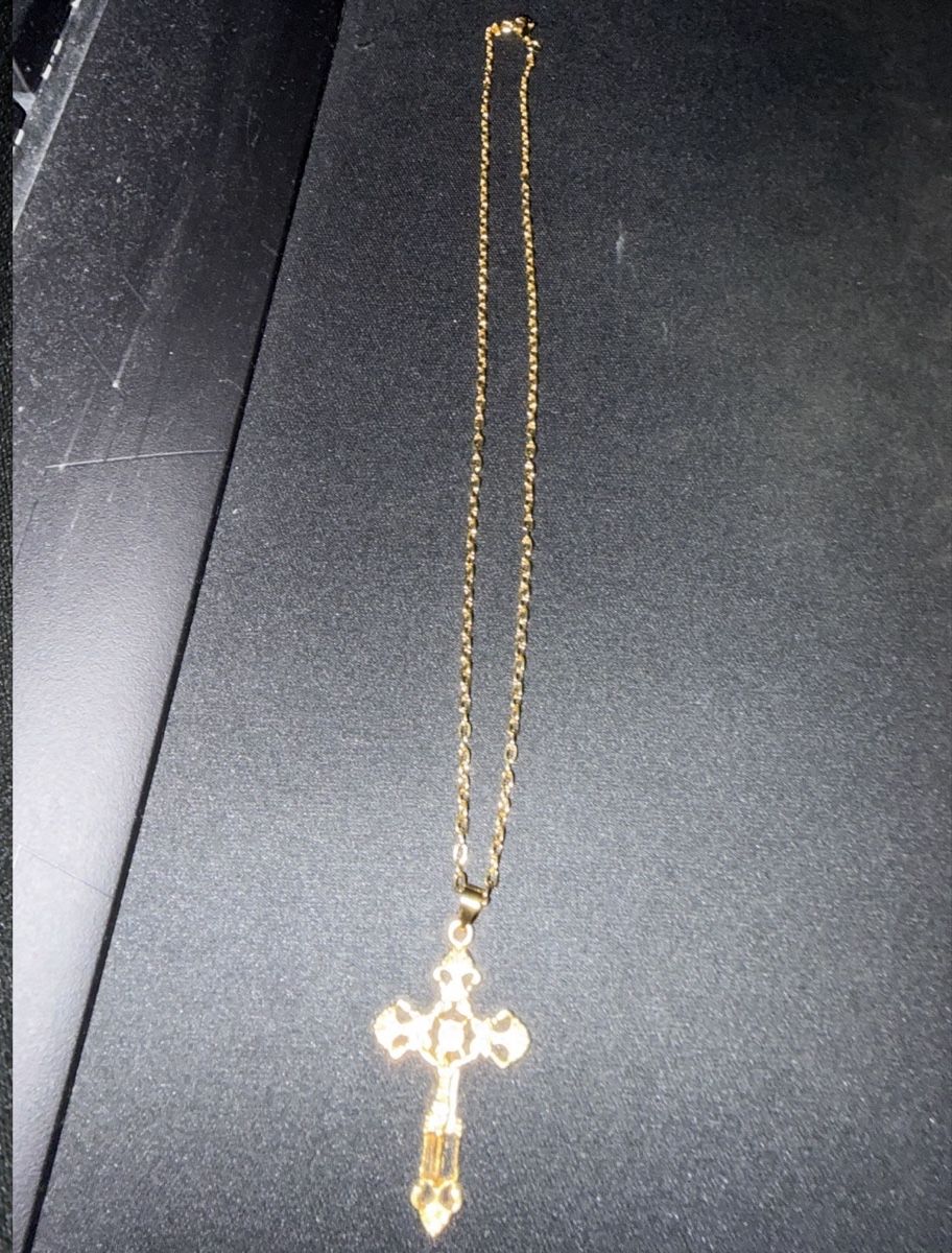 Ketten: Collier croix doré – Neu (gemäss Beschreibung) aus Biel/Bienne von Don_Codeon 1