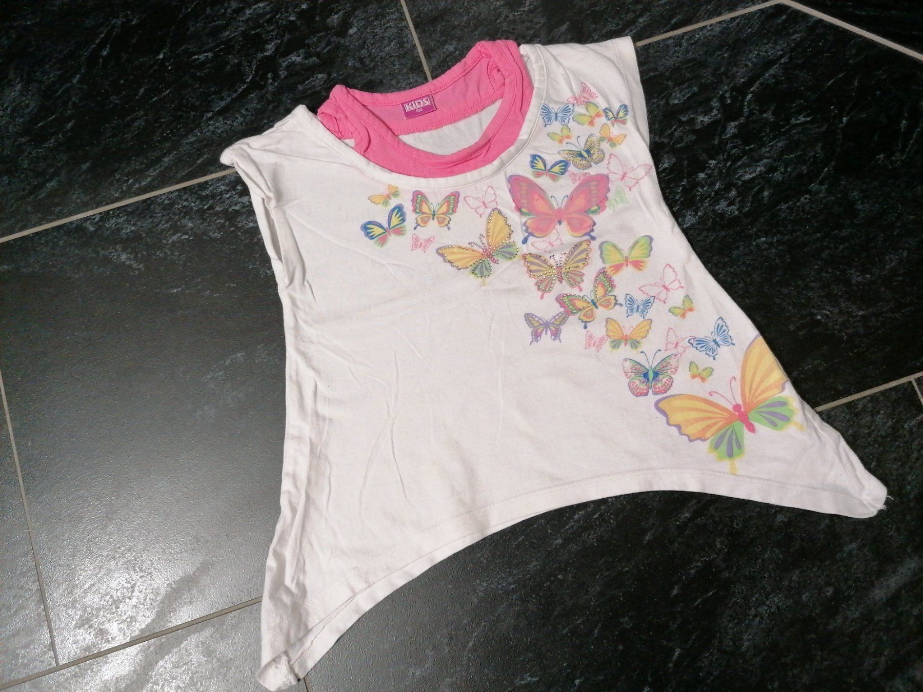 Blusen, T-Shirts & Tops: T-shirt Gr 104 – Gebraucht aus Büttikon AG von Amineah