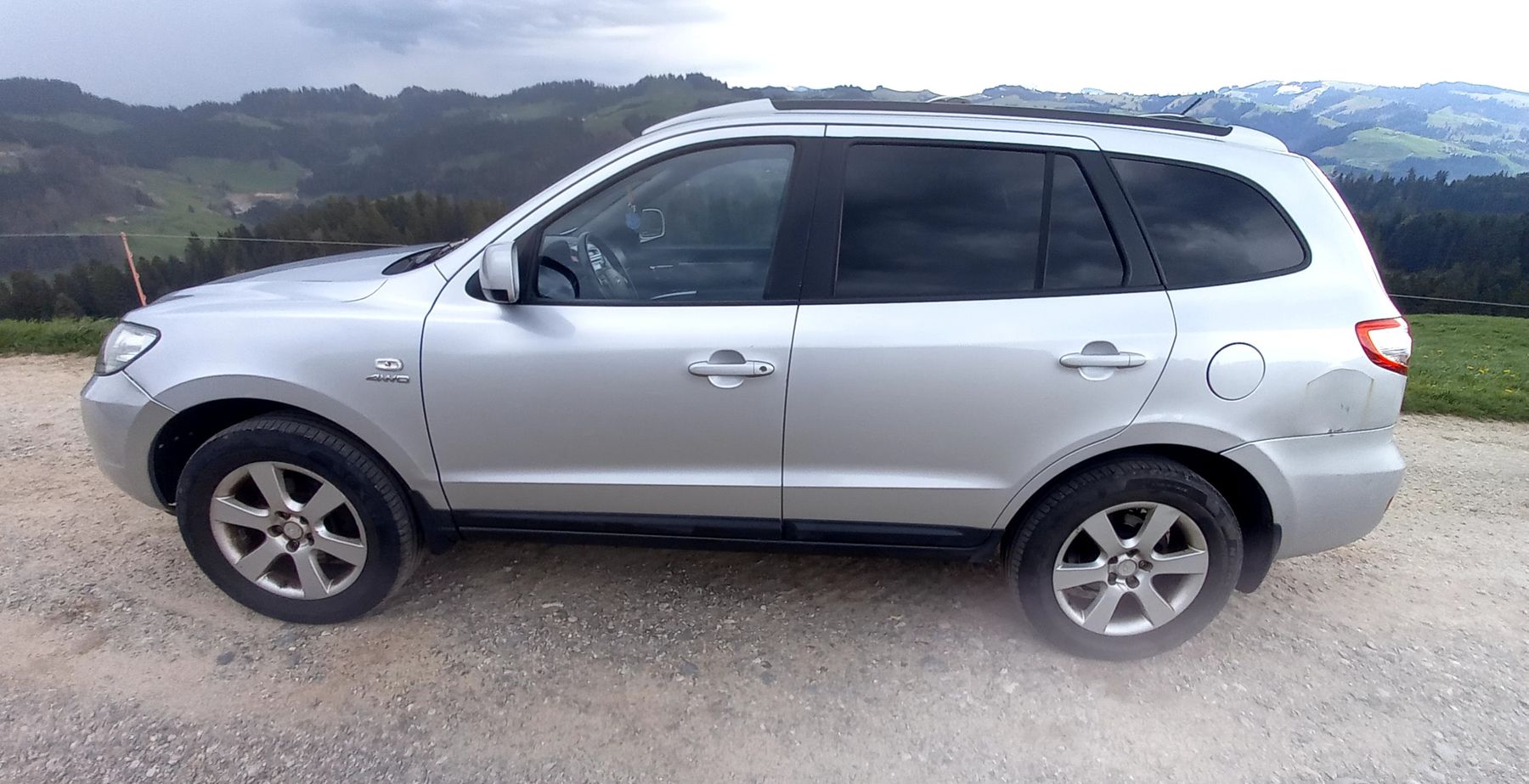 Hyundai Automobili: Hyundai Santa Fe 2,2 4WD – Usato da Eggiwil venduto da FarmallM 4