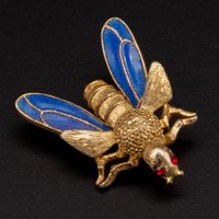 Vintage Insektenbrosche; Fliege; goldfarben; blaue Emaille