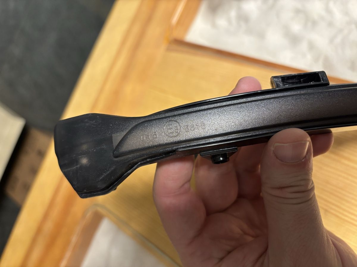VW Tutti pezzi di ricambio auto: Dynamische Seitenblinker VW Golf 7 – Usato da Affoltern am Albis venduto da MrSolova 2