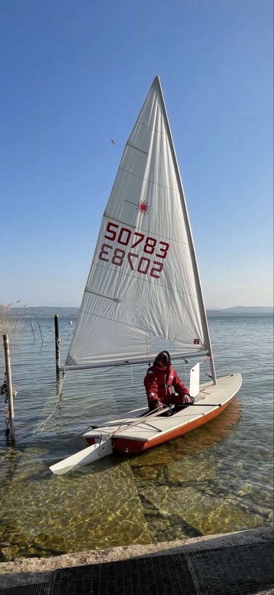 Laser Boote: Segelboot Laser Einhandjolle inkl. Kinderrigg – Gebraucht aus Bern von Popeye1 1