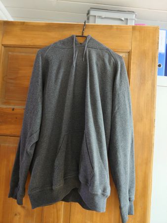 Kapuzenpullover Urban Classics grau Grösse L guter Zustand