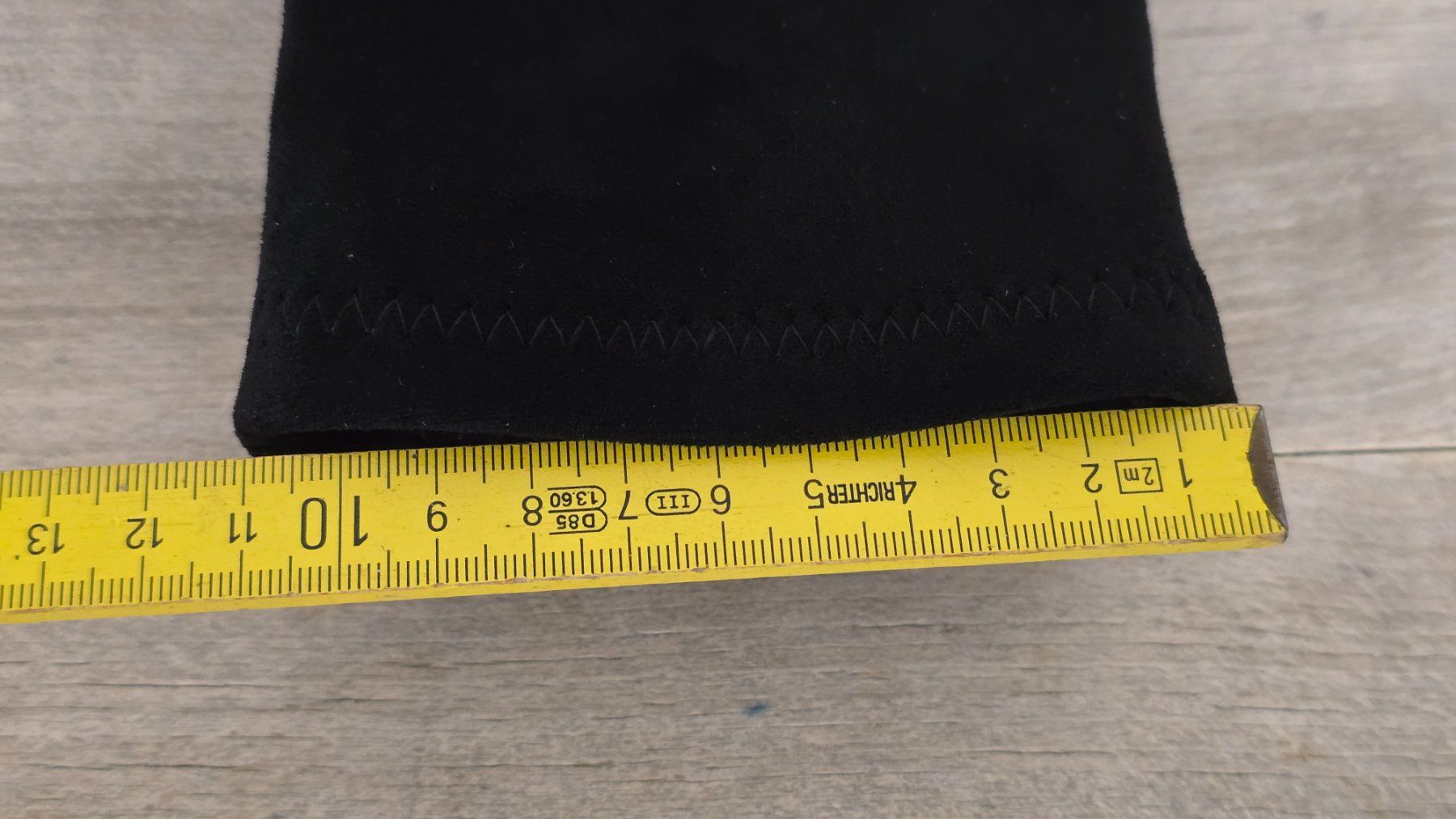 Scarpe da donna: Schwarze Ankle Boots - 38 - mit Blockabsatz – Nuovo (secondo la descrizione) da Thalwil venduto da VitaMini 4