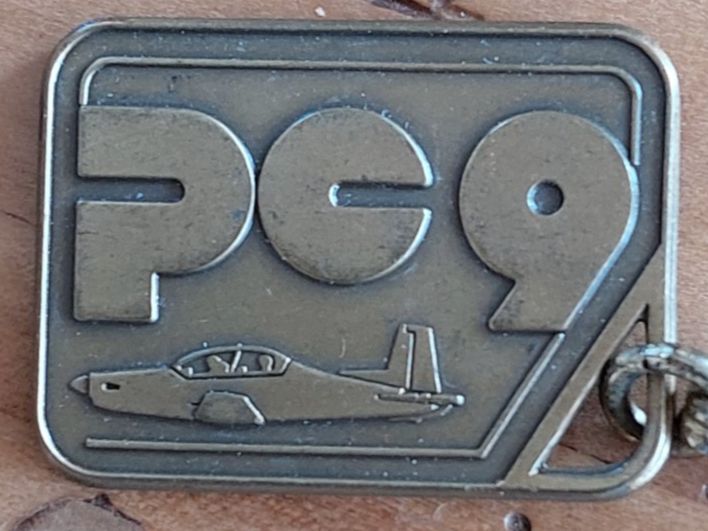 Portachiavi: Schlüsselanhanger Pilatus PC 9 – Usato da Oberdiessbach venduto da wasserfreak