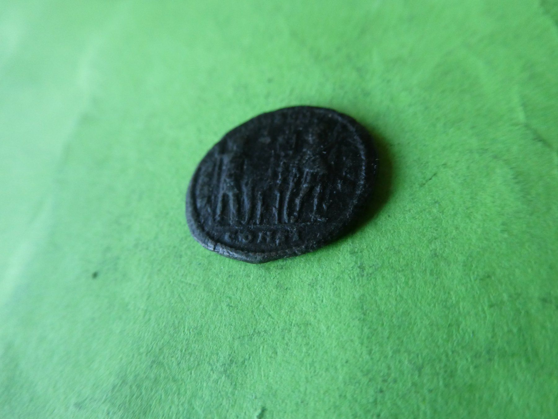 Alle Münzen: uralte Bronzemünze    19 mm     2.30 g – Gebraucht aus Hinterforst von Rohusri 3
