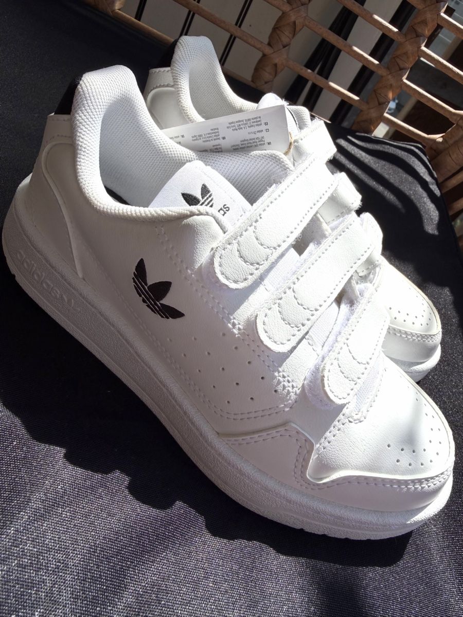 Adidas Scarpe per ragazzi: NEU Adidas Kinder Schuhe - Gr. 31 – Nuovo e nell'imballaggio originale da Davos Platz venduto da Ch01girl 1