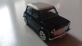 Mini Cooper 1:43 Bburago