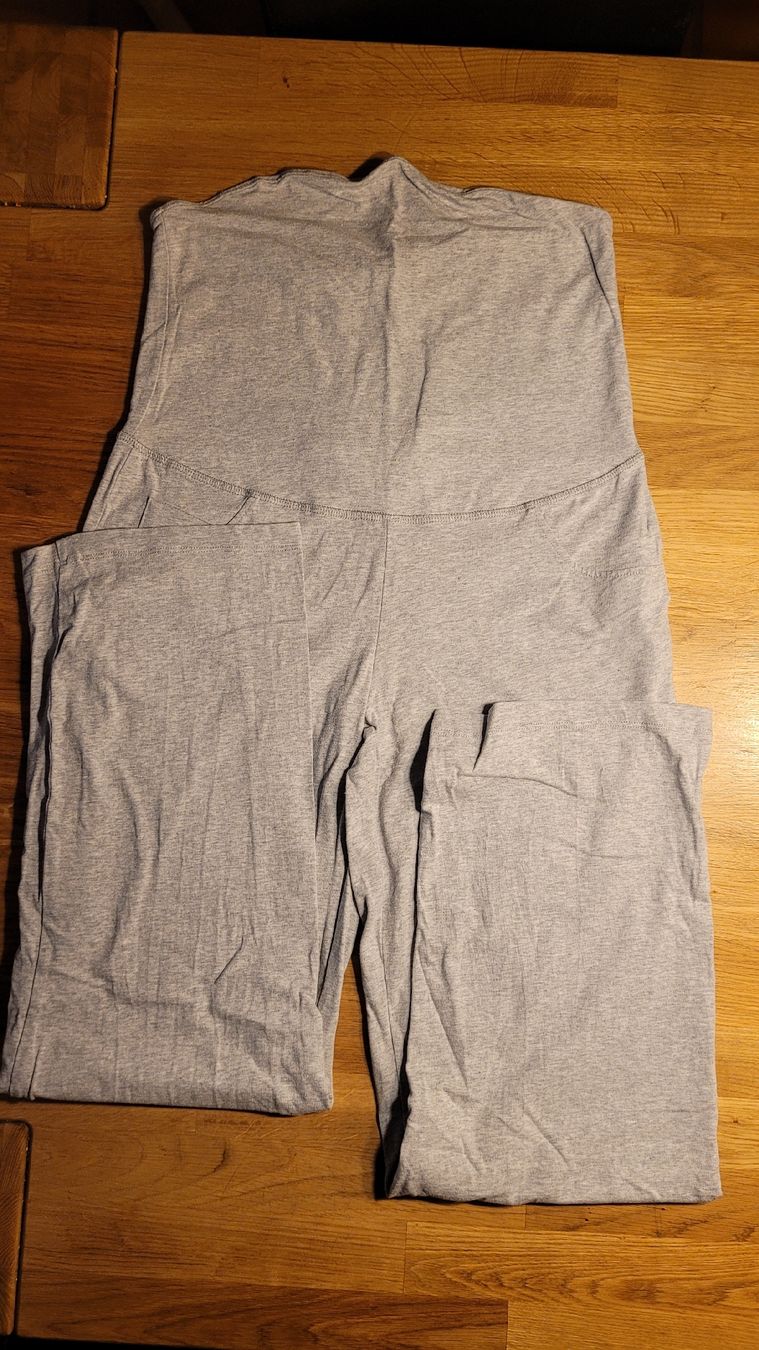 Lotti di vestiti: Kleiderpaket Umstandsmode – Usato da Uetendorf venduto da Heyhey3661 7