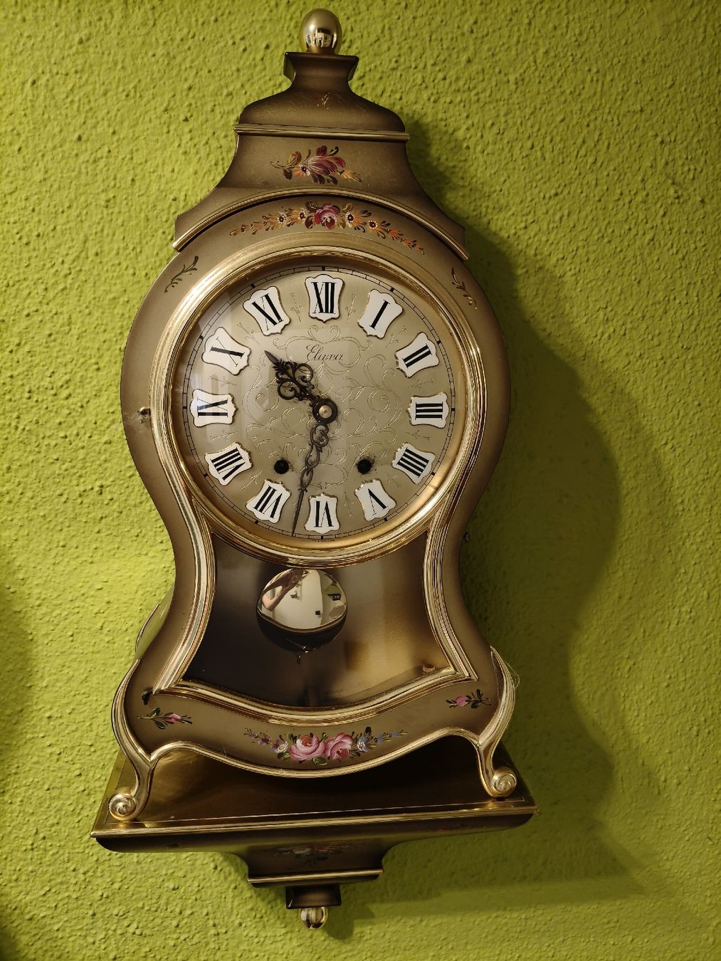 Orologi: schöne Neuenburger Pendule – Usato da Stansstad venduto da Falcon-Crest