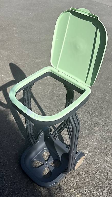 Altro in Decorazioni & Accessori: Güselsackständer – Usato da Ebikon venduto da Bubich 1