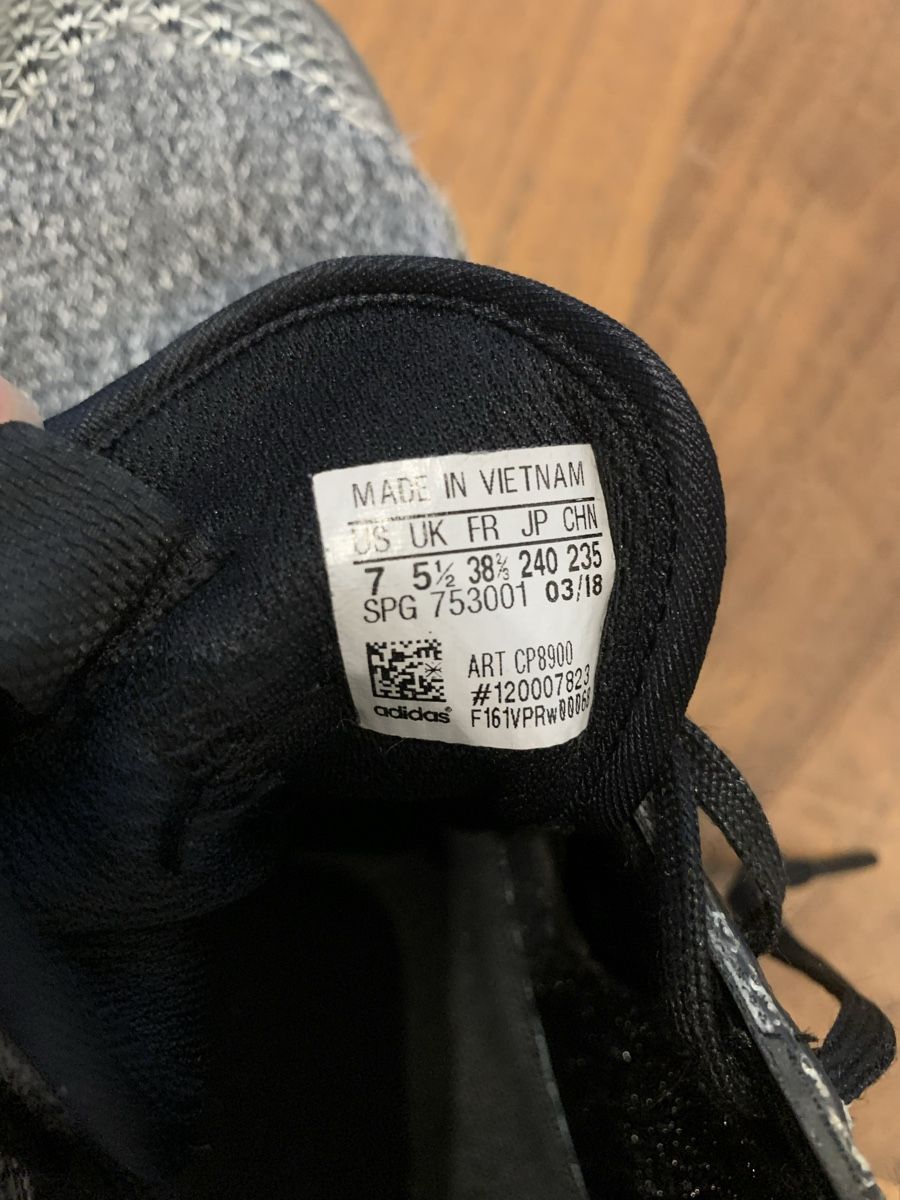 Adidas Herrenschuhe: Hallenturnschuhe, Grösse 38 2/3, Grau/Schwarz – Gebraucht aus Aarwangen von ChristineHoKa 4