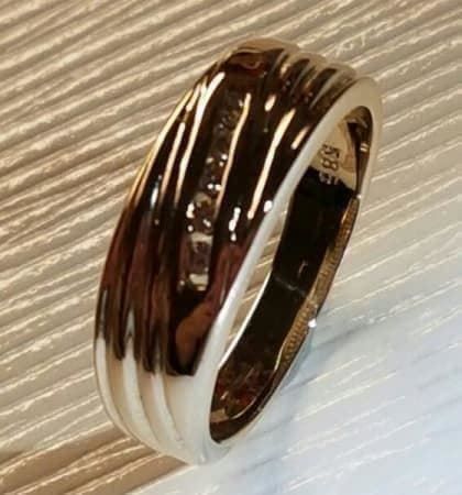 Anelli: Gelbgoldring, mit 5 schönen Brillanten – Nuovo (secondo la descrizione) da Unterägeri venduto da Altgoldschmuck 1