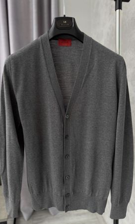 ISAIA Napoli – Cardigan gris 100 % laine vierge/ 900 Euros
