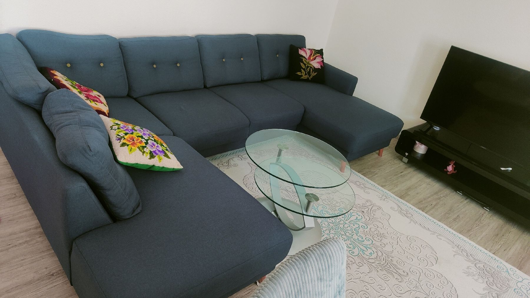 Divani: Ecksofa dunkelblau Stoff gute Zustand – Nuovo (secondo la descrizione) da Aarwangen venduto da Zeydan