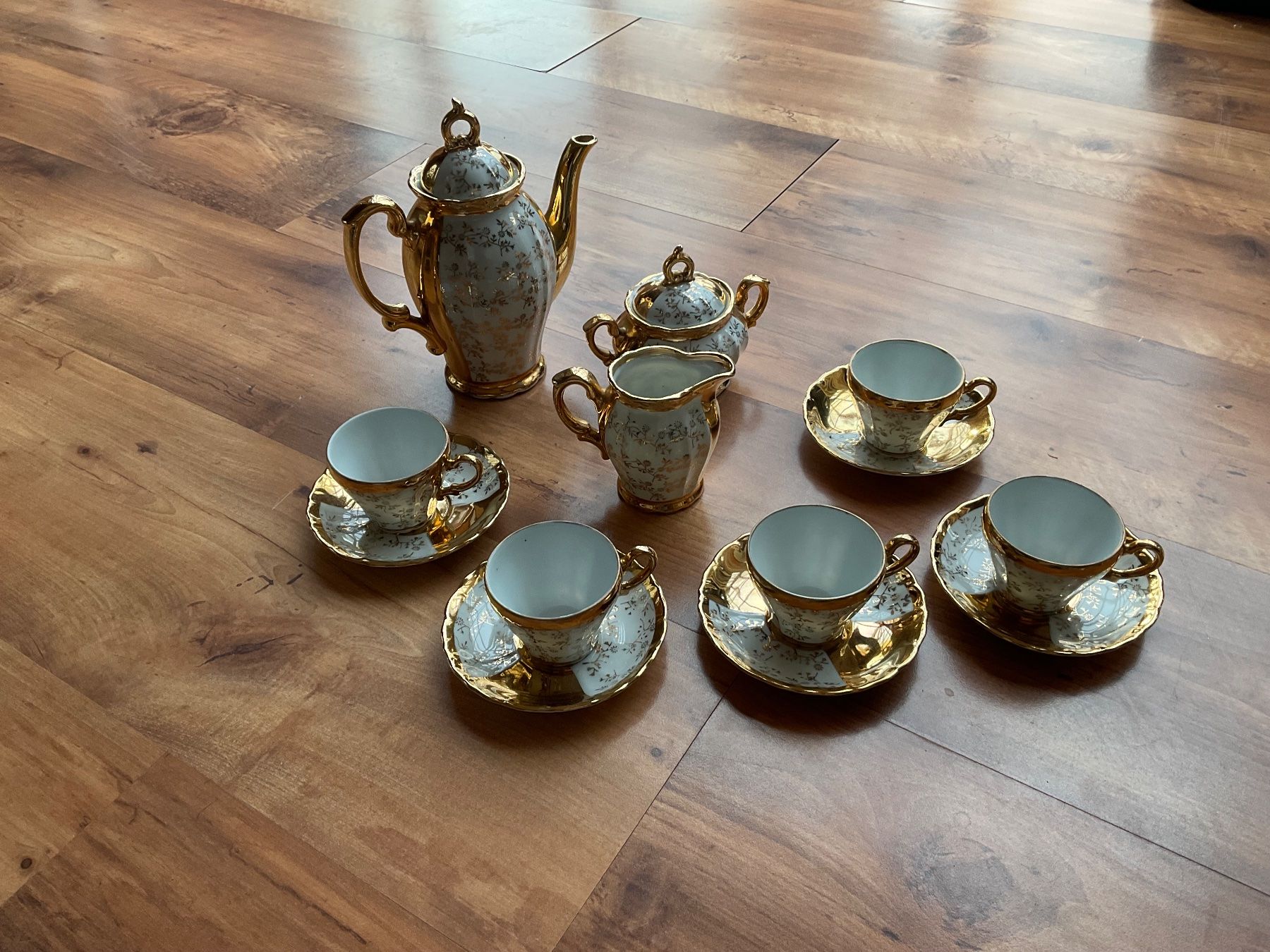 Set di piatti: Wunderschöne Jugendstil Foreign Porzellan – Usato da Graenichen venduto da Chapron 1