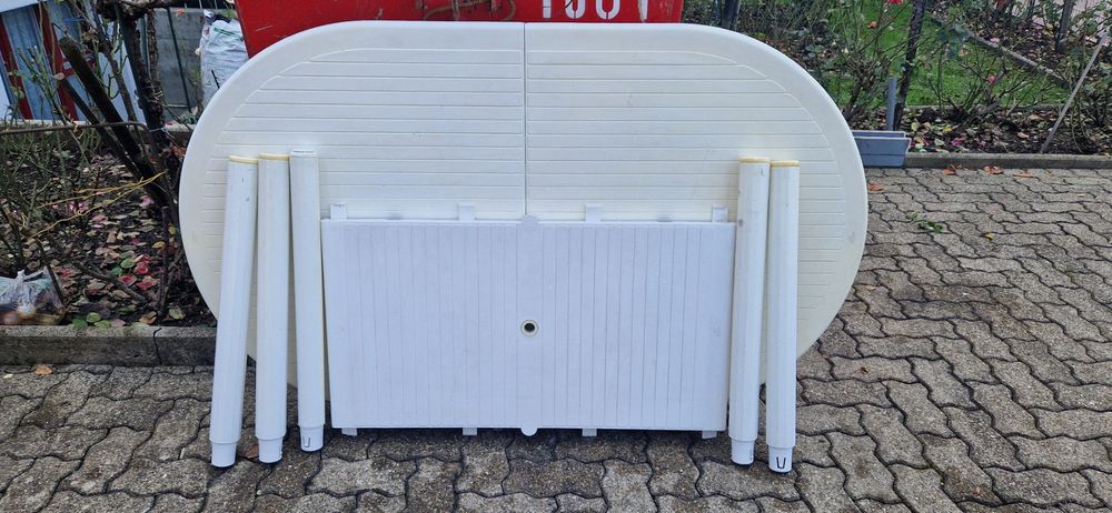 Weisser Gartentisch, oval, Kunststoff, ausziehbar Kaufen auf Ricardo