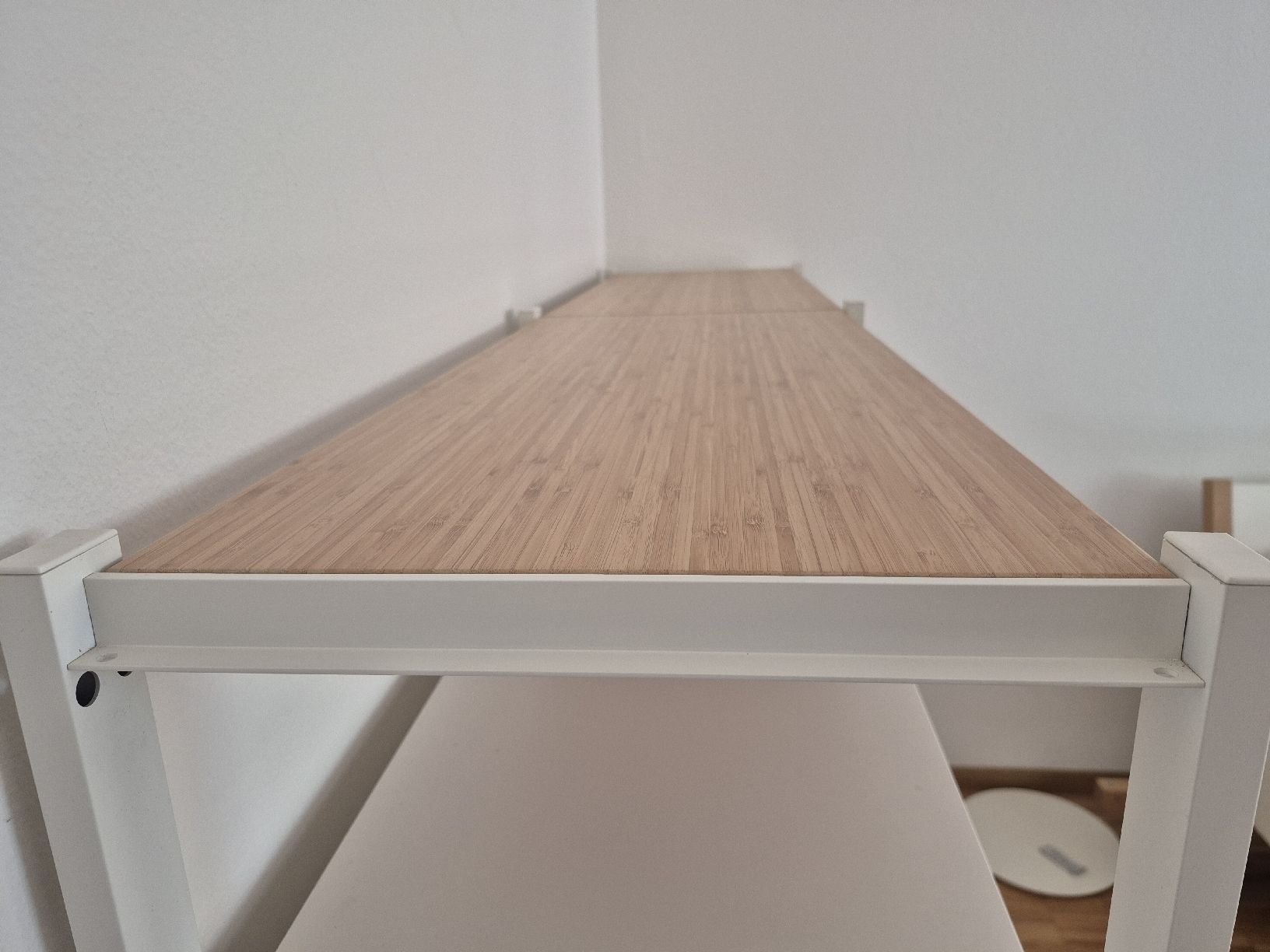 Commodes: Komode weiss / Holz ab CHF 1.- – D'occasion à Zürich par yanickaem89 2