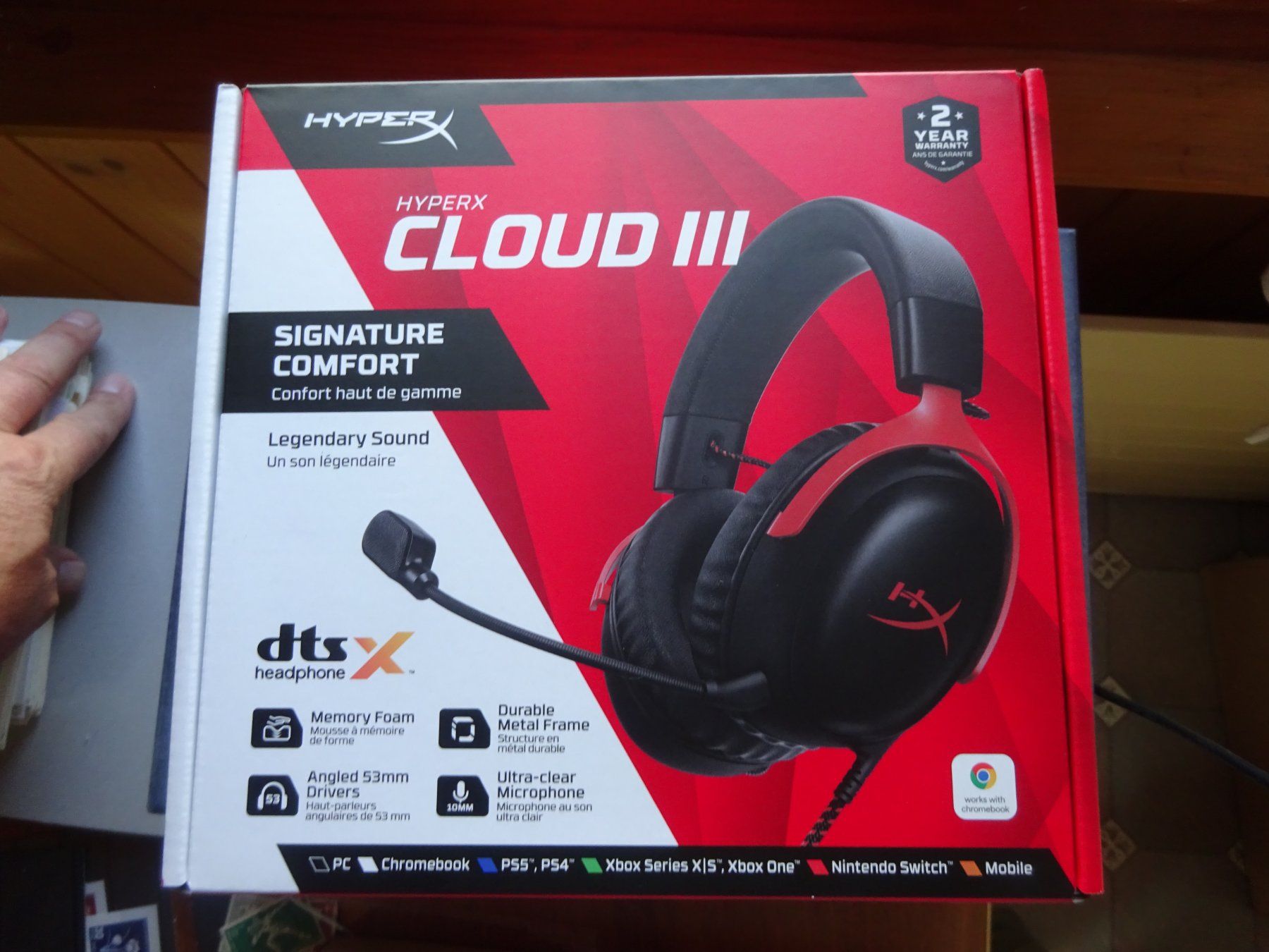 Hyperx Cuffie: HYPERX Cloud III - Gaming Headset, Schwarz/Rot - Brandneu – Nuovo e nell'imballaggio originale da Appenzell-Steinegg venduto da adi1975