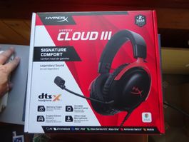 HYPERX Cloud III - Gaming Headset, Schwarz/Rot - Brandneu