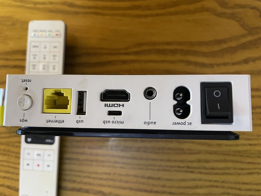 Modem boîtier TV Swisscom - BLUETOOTH TV SWISSCOM (Gebraucht) in Denges ...