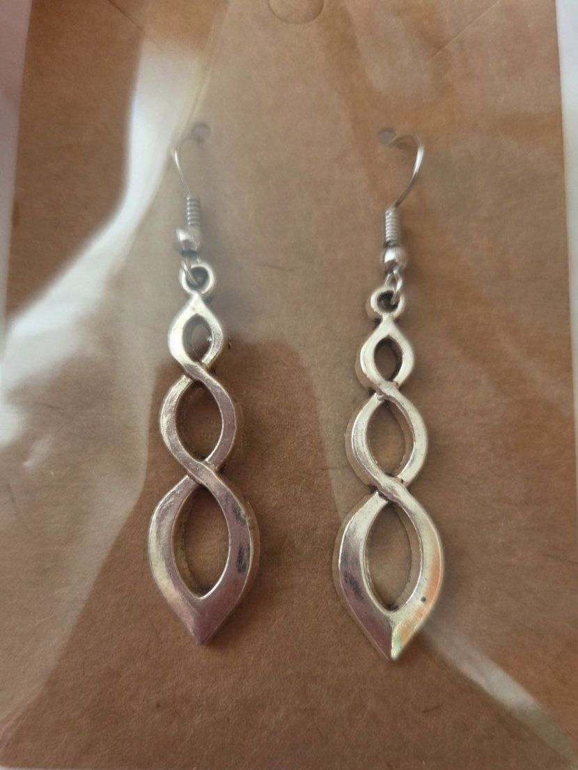 Orecchini pendenti & Orecchini a lobo: Ohrringe Modeschmuck Boho Style silberfarben NEU – Usato da Weggis venduto da Leeclipse 1
