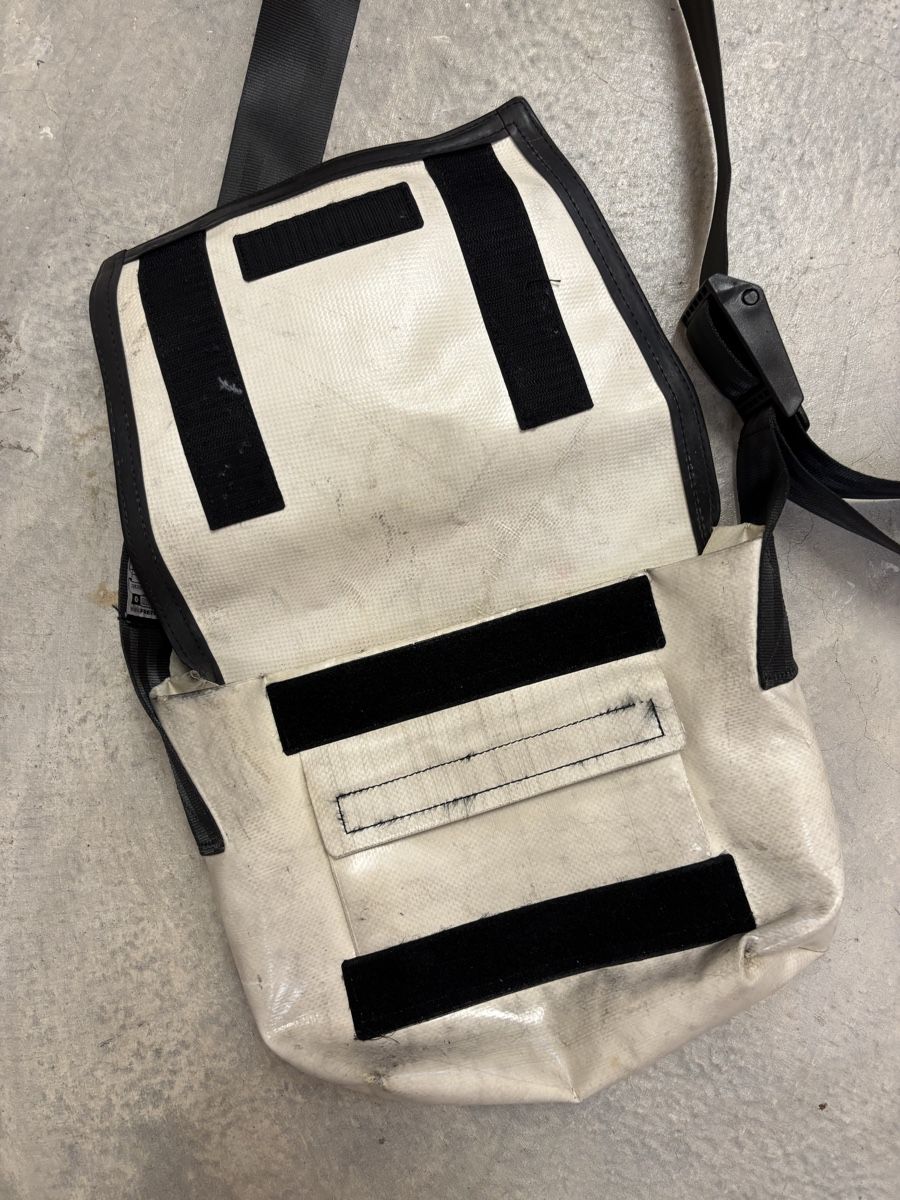 Freitag Borse: Freitag Tasche weiss/grün  – Usato da Thalwil venduto da Sterla 4