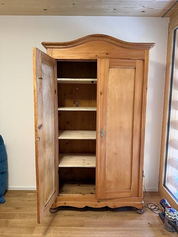 Armadi: Holz Schrank – Usato da Oberthal venduto da Mikeson86 1