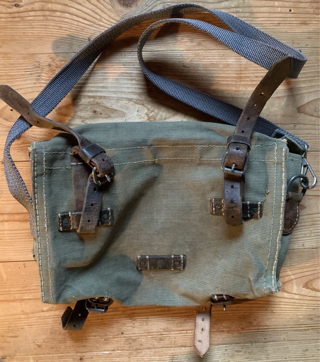 Schweizer Armee Borse: Mineurtasche der CH Armee – Usato da Goldingen venduto da Bergler012 3