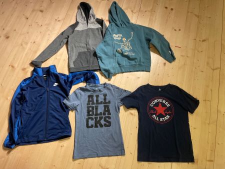 Kleiderset Junge Gr. 146/152 (CONVERSE, ADIDAS, NIKE, ...)