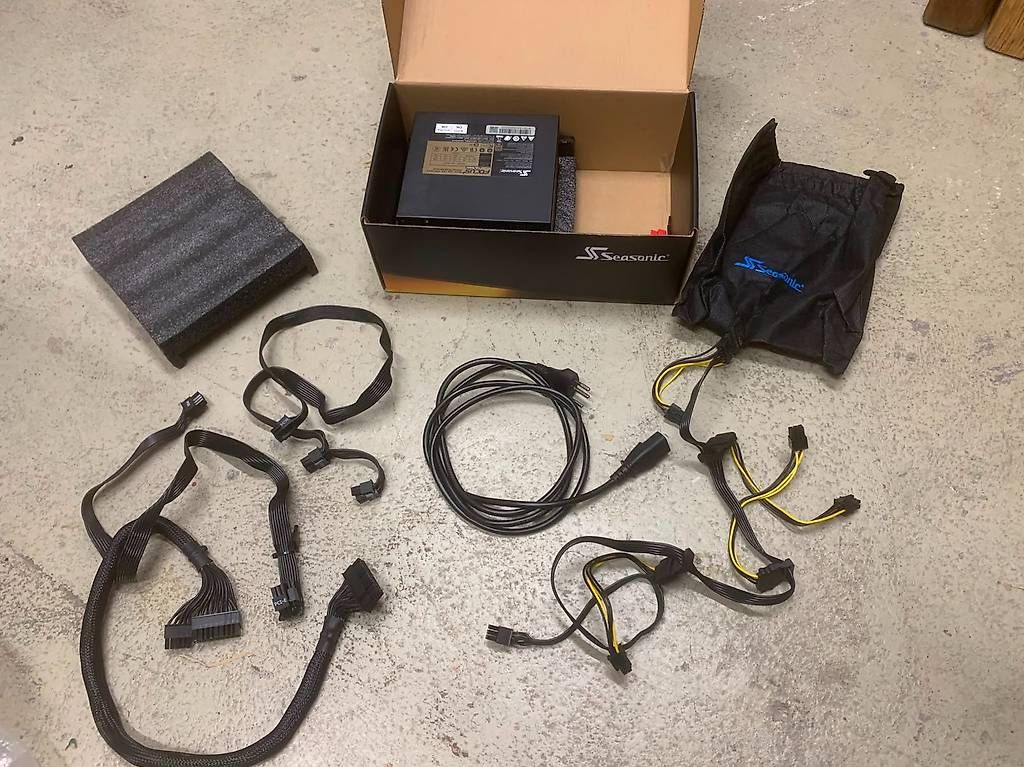 Seasonic Composants électroniques: Seasonic Focus Plus 550 Gold Netzteil – D'occasion à Zürich par Ralliart11 2