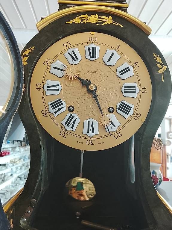 Zenith Orologi: Pendule Zenith in Grün mit Schlag – Usato da Neuhausen am Rheinfall venduto da galleria13 2