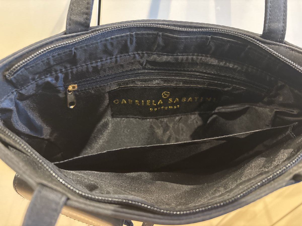 Borse da donna: Schwarze Handtasche NEU/mit Aussen Handyfach – Nuovo (secondo la descrizione) da Appenzell venduto da babet01 2