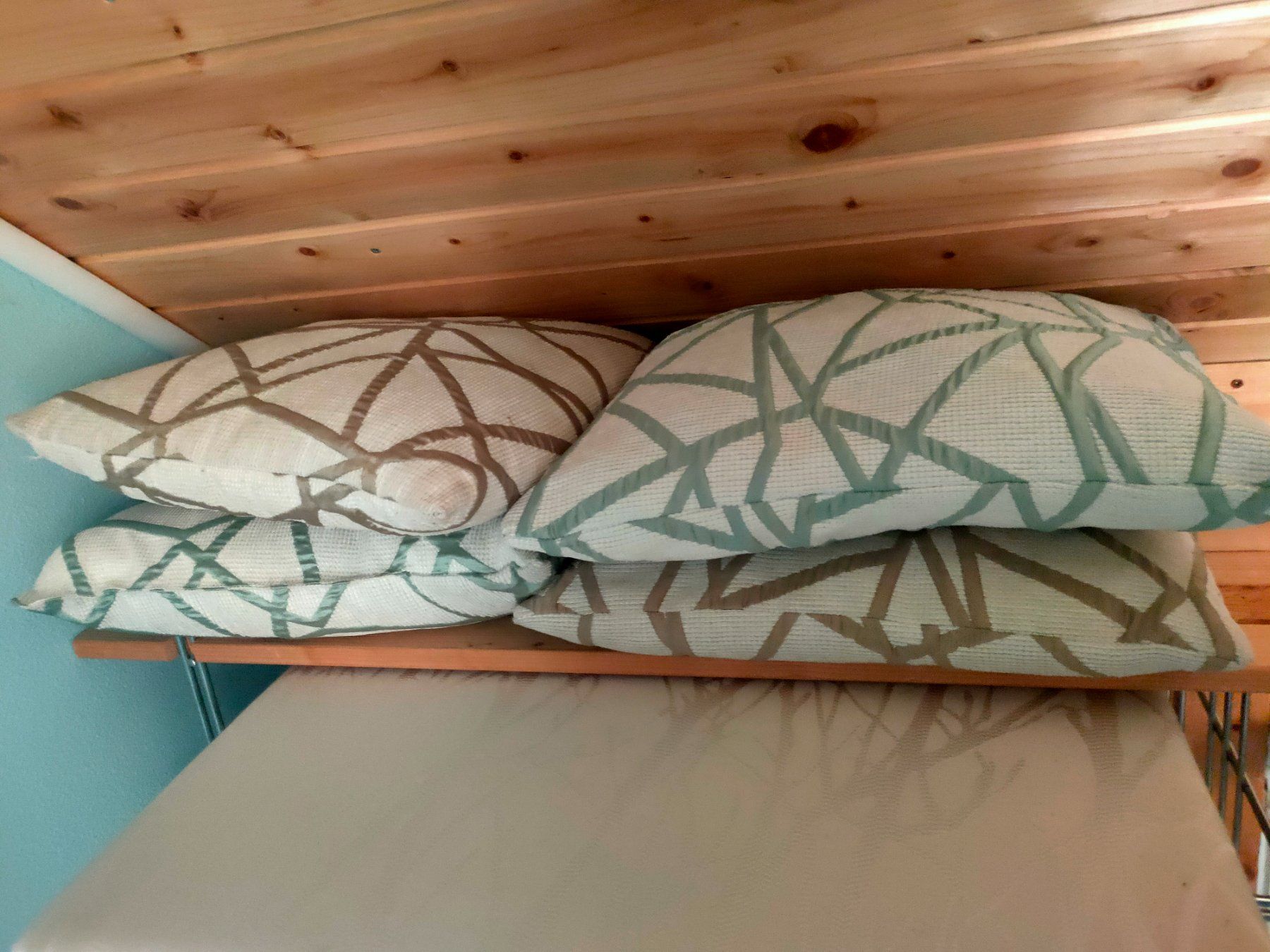 Cuscini: Sofa kissen – Usato da Beringen venduto da ptt_c5nt 1