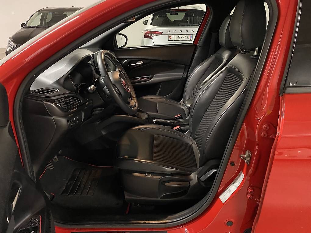 Autos: Fiat Tipo S-Design sport pack – D'occasion à Bellinzona par Fiat16 4