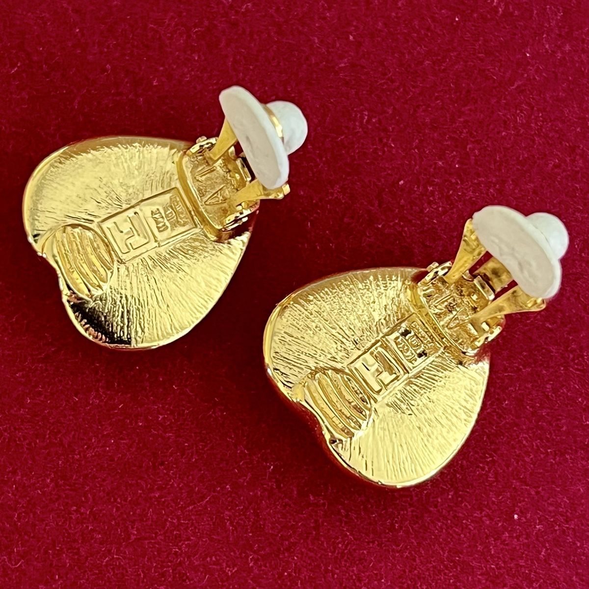 Ohrringe & -stecker: Boucles d’oreilles clips vintage – Gebraucht aus Vuisternens-devant-Romont von ribouldog 5