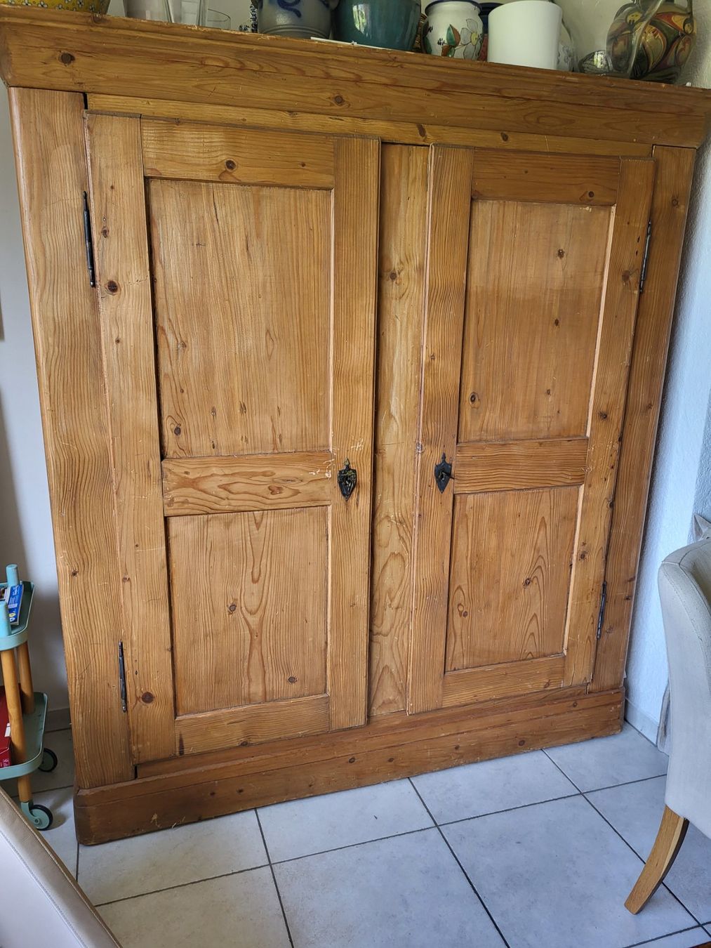 Armadi: Holzschrank sehr alt – Usato da Tägerwilen venduto da intesan
