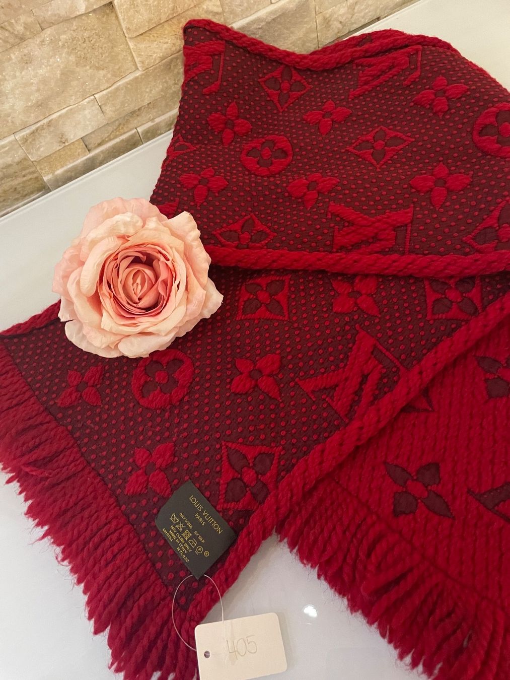 Louis Vuitton Foulard & Sciarpe: Louis Vuitton Schal Logomania - Nr. 405 – Usato da Hittnau venduto da LuxAndMore