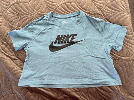 Nike T-Shirt bauchfrei Grösse S hellblau