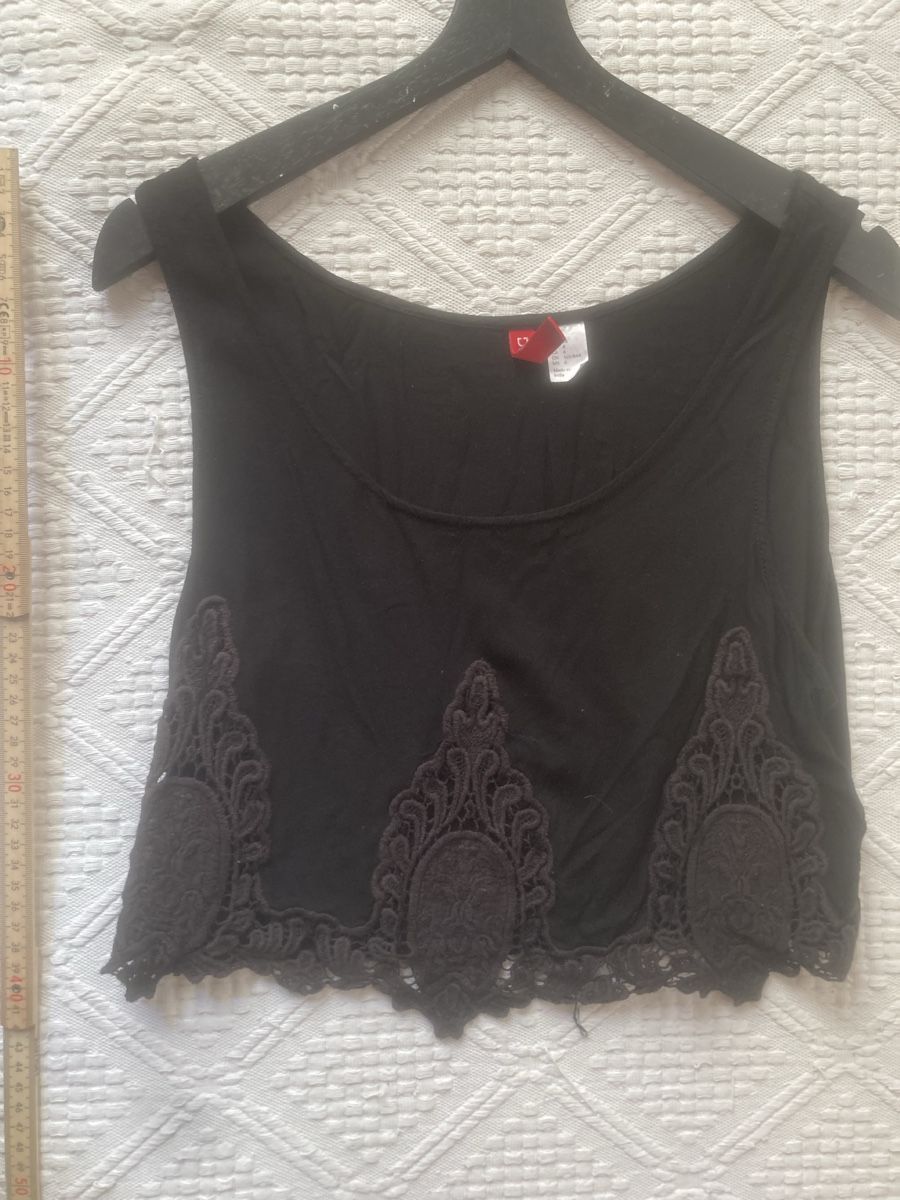 H&M Tops: Crop top  – D'occasion à Cortébert par col_h56s