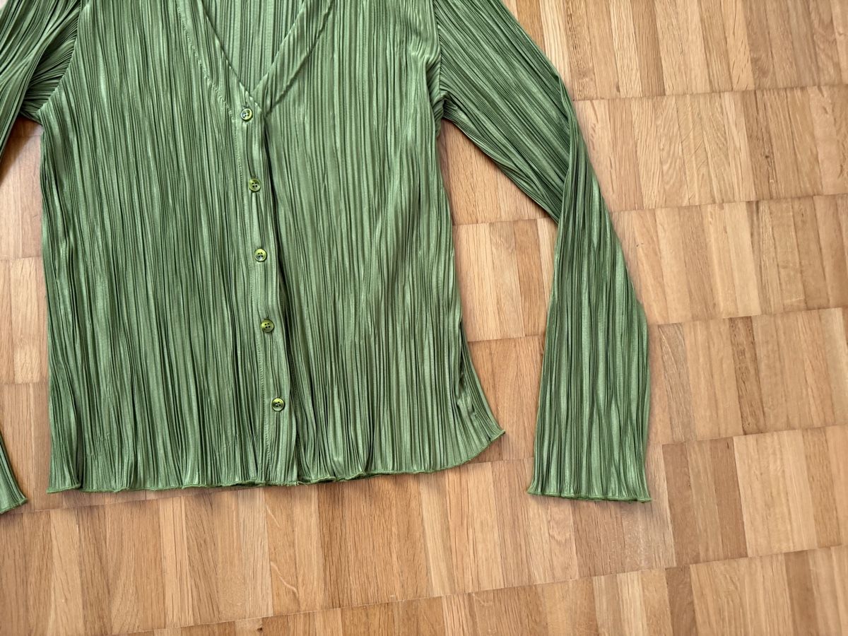 Stradivarius Camicette: Grüne Stradivarius Hemdbluse mit Falten, Grösse S – Usato da Jona venduto da Good_luck_ 3