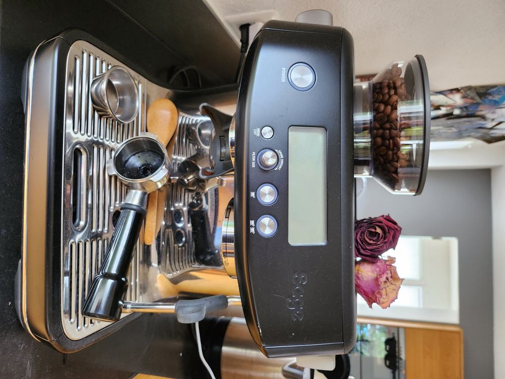 Sage Espressomaschine Barista Pro schwarz Kaufen auf Ricardo