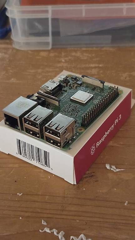 PC: 25er Paket Raspberry Pi 3 Model B | 1GB RAM | Bulk-Bundle – Usato da Marthalen venduto da rex_qdj2 2