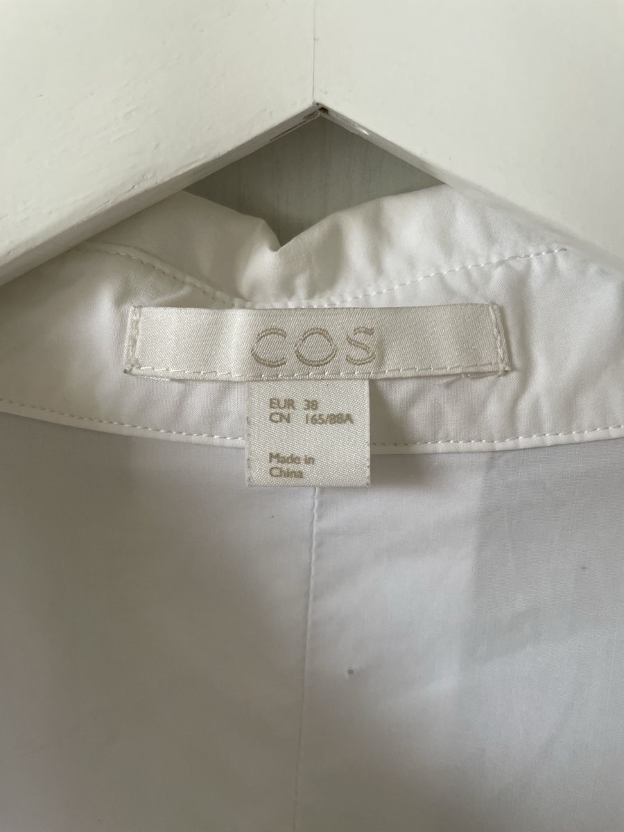 Cos Blusen: Weisse Bluse von Cos – Gebraucht aus Zürich von  1