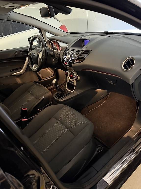 Automobili: Ford Fiesta 1.4i – Usato da Merenschwand venduto da DARKO.J 4