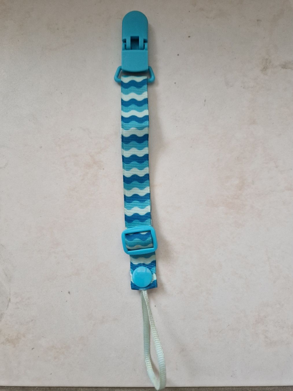Sucettes & attache sucettes: Schnullerkette blau weiss neu – Neuf (Voir description) à Herrenschwanden par kira7557