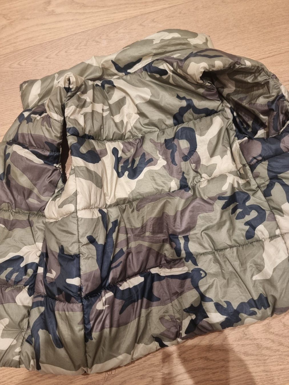 Zara Autres vêtements garçon: Zara - leichte Steppweste / 120 – D'occasion à Buttikon SZ par Limo180 2