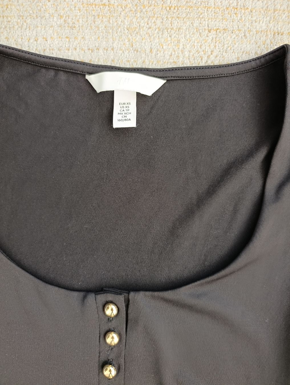 H&M Top: BODY NOIR H&M XS – Nuovo (secondo la descrizione) da Sierre venduto da shirley04 1