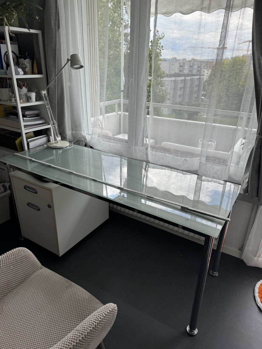 Scrivanie: Tisch – Usato da Zürich venduto da lauraumiker