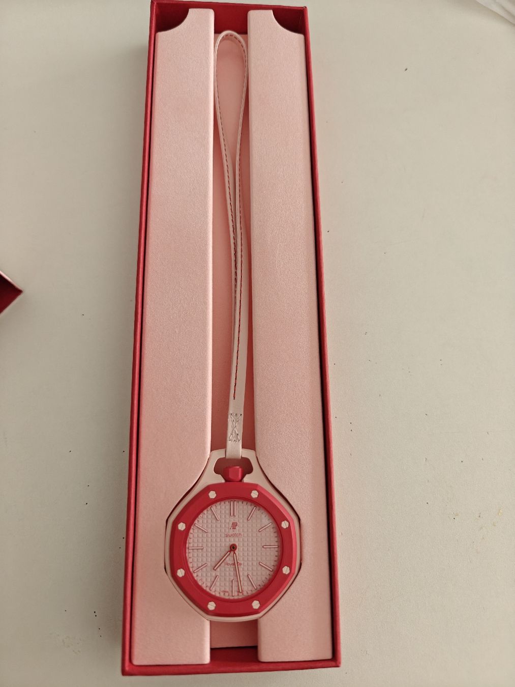 Swatch Uhren: AP Swatch Royal Pop – Neu und originalverpackt aus Delémont von man_gpn6 2